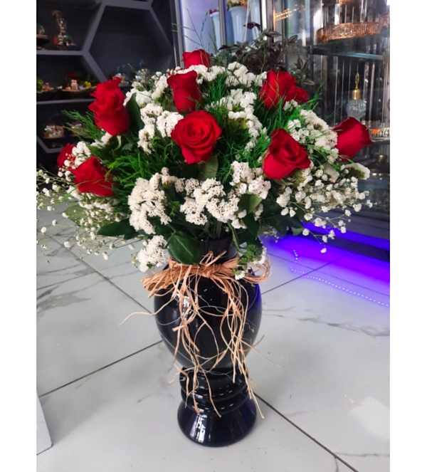 Vazoda 21 Kırmızı Gül